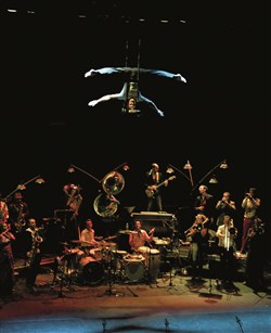 Affiche de La Toile | Surnatural Orchestra