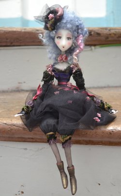 Affiche de Stage réalisation d'une petite poupée articulée en cernit Doll