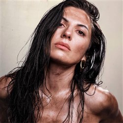 Affiche de Elena Nagapetyan dans Ça valait le coup !