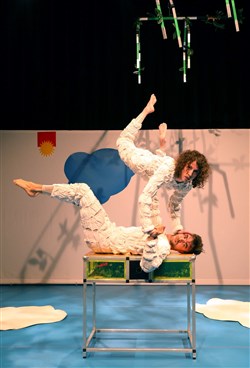Affiche de HiHaHutte | Festival Immersion Danse