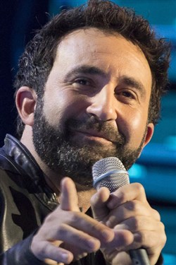 Affiche de Mathieu Madenian dans Un spectacle familial