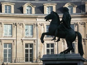 Affiche de Visite guidéee : Promenade guidée de la place des Victoires à la place Vendôme