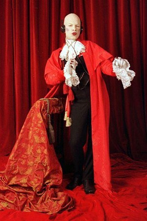 Affiche de Calixte de Nigremont dans Cardinal