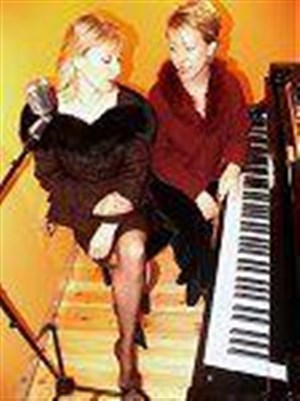 Affiche de Tina May & Nikki lles