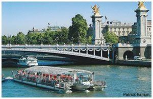 Affiche de Déjeuner Croisière au coeur de Paris