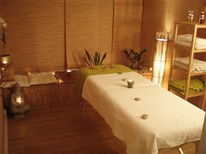 Affiche de Massage personnalisé aux huiles Bio et détente shiatsu aux pierres de jade - 1h