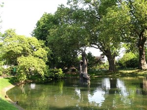 Affiche de Visite guidée : Le village des Batignolles | par Fabienne Germé