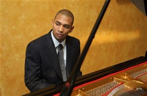 Affiche de Vincent Balse au piano : Mozart, Bach, Chopin, Beethoven ! Cycle Piano des Champs des concerts Jeunes Talents