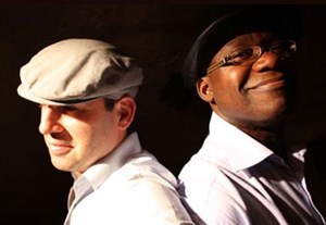 Affiche de Félix-Tchicaya Serge & Stéphane Allard /Tchivol : Afro Akoustik Blues