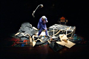 Affiche de Une trop bruyante solitude | Théâtre Astrée