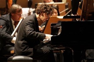 Affiche de Jordi Bitlloch, récital de piano: Chopin, Crumb, Messiaen, Debussy