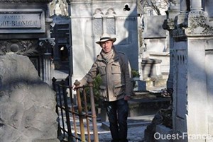 Affiche de Les célébrités du cimetière de Montmartre | par Thierry Le Roi