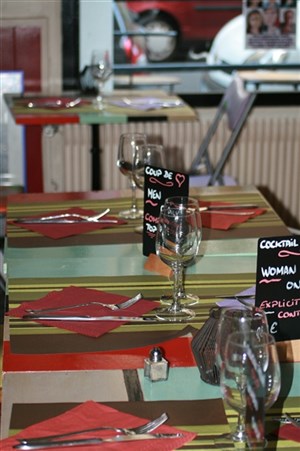 Affiche de Menu gourmand avec apéritif, vin et café inclus à -40% !