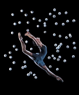 Affiche de Sean Gandini - Gandini Juggling | 4X4 Ephemeral architecture