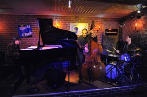 Affiche de Alexis Tcholakian Trio