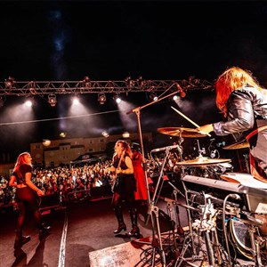 Affiche de Ladies Ballbreaker : AC/DC au féminin