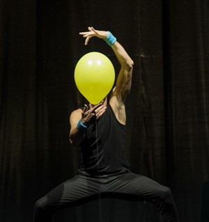 Affiche de Ballon bandit | Festival Noël au théâtre