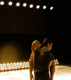 Affiche de Embrace de Edmond Russo, Shlomi Tuizer