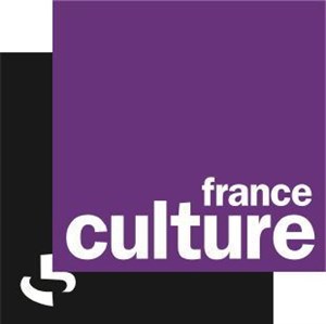 Affiche de Duo, lorsqu'un oiseau se pose sur une toile blanche | La radio sur un plateau