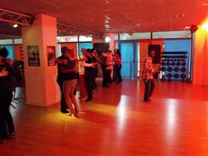 Affiche de Cours de Kizomba | Débutant ou Intermédiaire