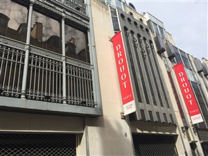Affiche de Visite guidée : Enchères, Drouot en fonctionnement, son quartier historique | par Lora Romano
