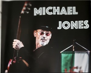 Affiche de Michael Jones