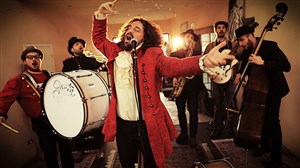 Affiche de Luca Bassanese et son groupe : musique folk Italienne festive