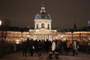 Affiche de Visite guidée : Le coeur de Paris au fil de la Seine, de la Pyramide à Notre-Dame | par Michel Faul