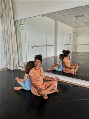 Affiche de Stage de yoga en famille (enfants 3 à 6 ans)