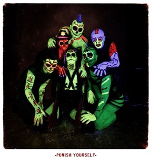 Affiche de Punish Yourself + Skinsitive