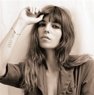 Affiche de Lou Doillon