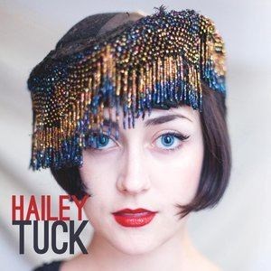 Affiche de Hailey Tuck