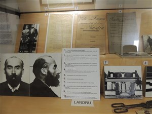 Affiche de Visite guidée : Le Musée de la Préfecture de Police | par Mathou Loetitia