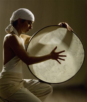 Affiche de Danse d'Egypte : "Shagarat Mussafirat " par Marie Al Fajr