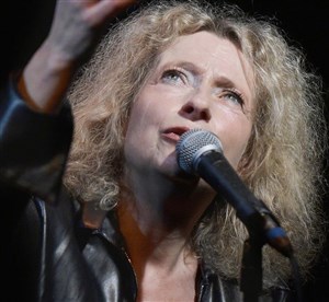 Affiche de Christiane Courvoisier : Vingt ans de Chansons à Fleur De Peau