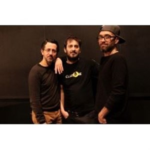 Affiche de Francesco Bearzatti, Bruno Angelini & Emiliano Turi : Weird Box