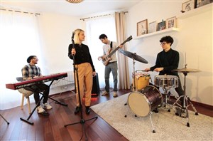 Affiche de Julie-Leo Quartet