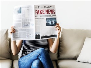 Affiche de Fake News, Désinformation et PostVérité : l'information sous contrôle ?