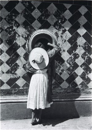 Affiche de Visite guidée : Exposition Manuel Alvarez Bravo  : Un photographe aux aguets | par Des mots et des arts