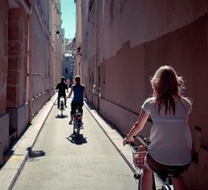 Affiche de Visite en journée de Paris en vélo électrique | in English