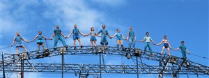 Affiche de Pigments | Acrobaties en plein air