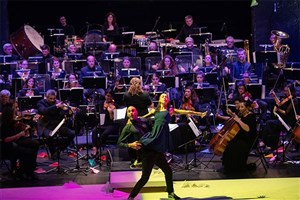 Affiche de Lenny dans Divertimento | avec la cheffe d'orchestre Zahia Ziouan et la chanteuse Luce