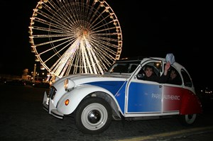 Affiche de Balade et soirée Jazz : Visite de Paris en 2CV | par Paris Authentic