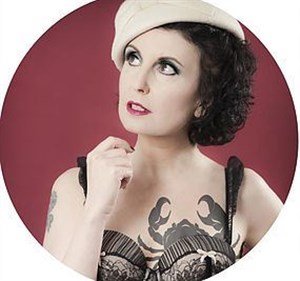 Affiche de Virginie Broz dans Téton Haute Couture