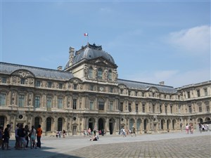 Affiche de Visite guidée : visite du louvre extérieur en tant que palais | par Loetitia Mathou