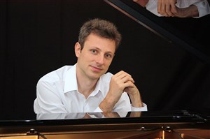 Affiche de Maxime Zecchini - Récital piano | Oeuvres pour main gauche seule et oeuvres pour deux mains