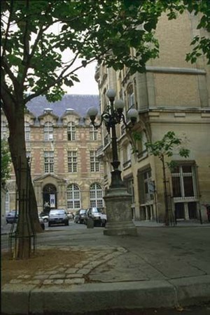 Affiche de Visite guidée : Saint Germain Des Prés - du club des Cordelliers aux 2 Magots | par Patricia Rosen