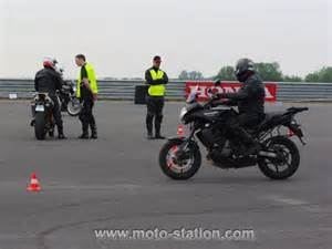 Affiche de Atelier Préparation au Permis Voiture / Moto