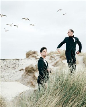Affiche de Perchés : Les Chanteurs d'Oiseaux