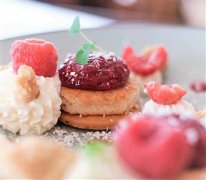 Affiche de Visite guidée : Délices de Saint-Germain | par Explore Food Tours